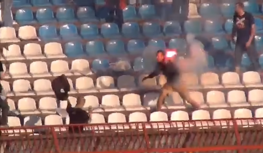 FIFA e gatshme të ushtrojë mbylljen e stadiumit Serb, shkak thirjet raciste