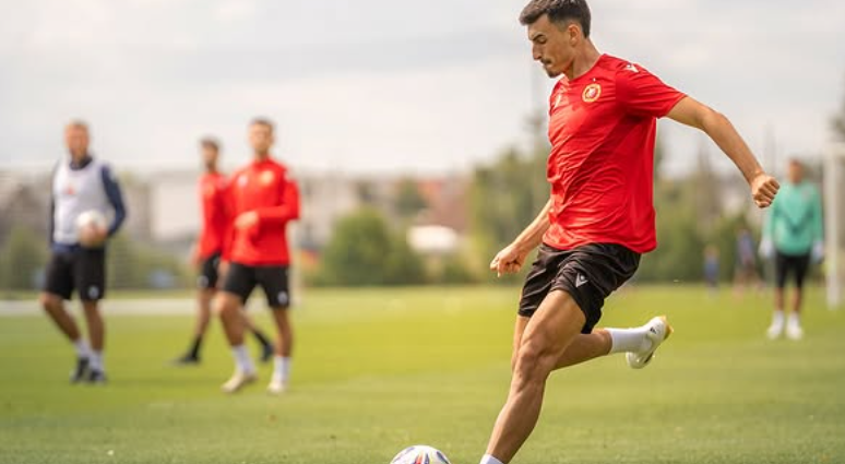 Juljan Shehu dëshmon dhe njëherë rëndësinë në Vidzev Lodz