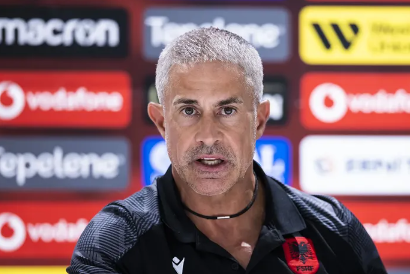 Sylvinho shpjegon mungesën e Bajramit në ekip