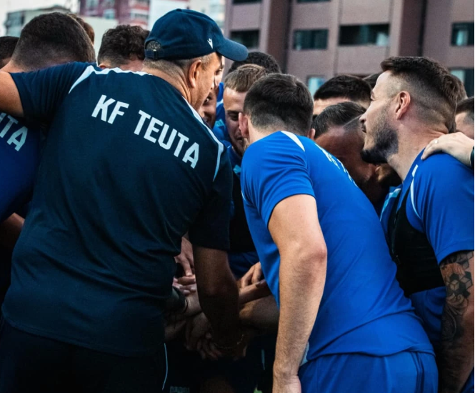 Mesfushori I teutës largohet papritur nga ekipi