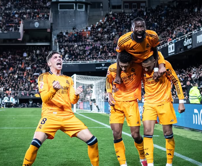 United, ofron 50 milion euro dhe yllin e ekipit për lojtarin e Real