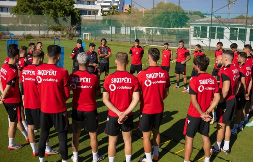 FIFA vendos numërin e tifozëve në ndeshjen Serbi - Shqipëri