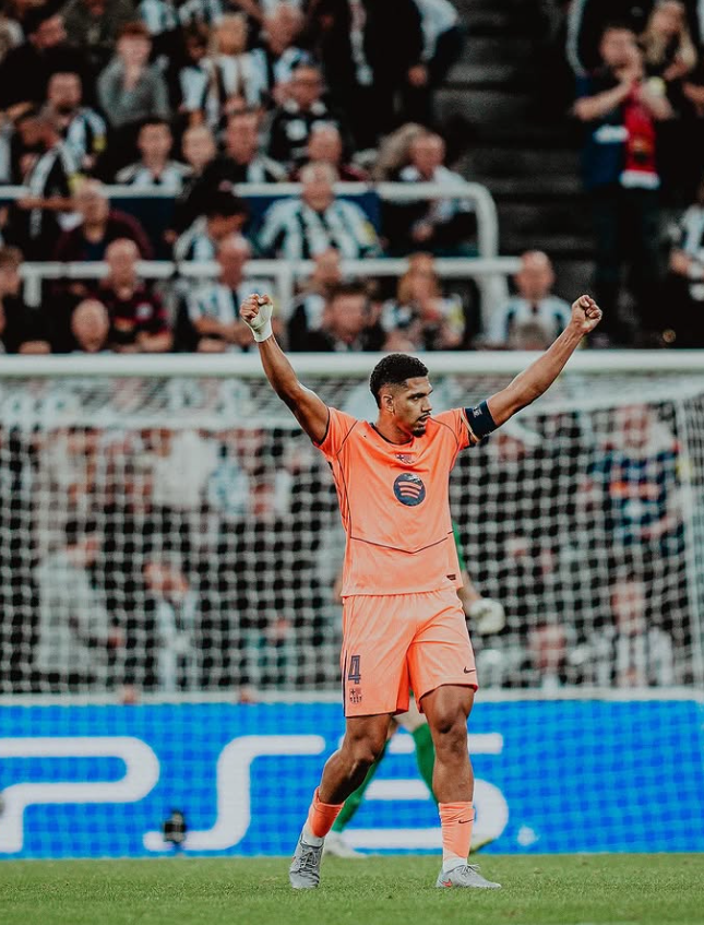 Flick, indinjatë me dy lojtarë pas humbjes me Sevillia