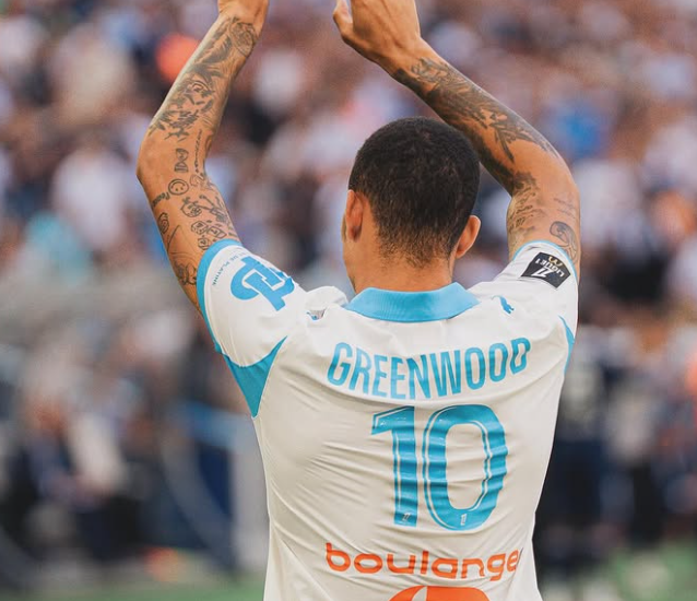 Greenwood drejt rikthimit, dy klube pas tij