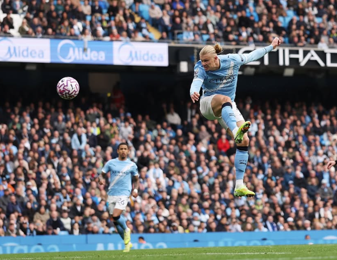 Guardiola me superlativa për formën e Haalandit