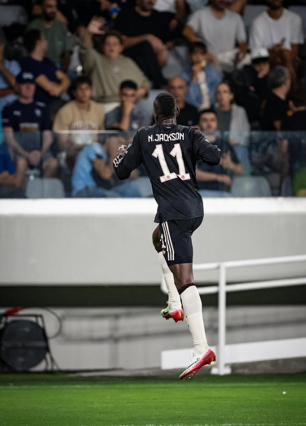 Bayern në alarm, Chelsa ul më tej cmimin e Jacksonit