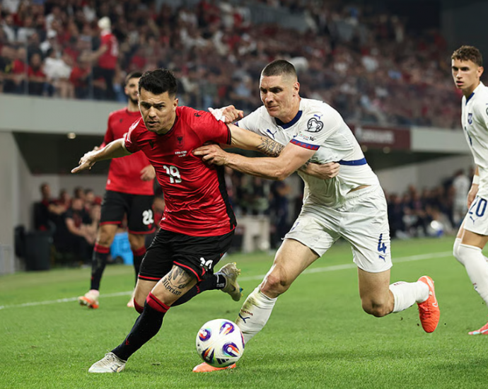 Sylvinho, I përgjigjet shanseve për një fitore ndaj Serbisë