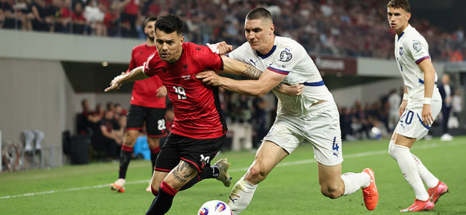 Sylvinho, I përgjigjet shanseve për një fitore ndaj Serbisë