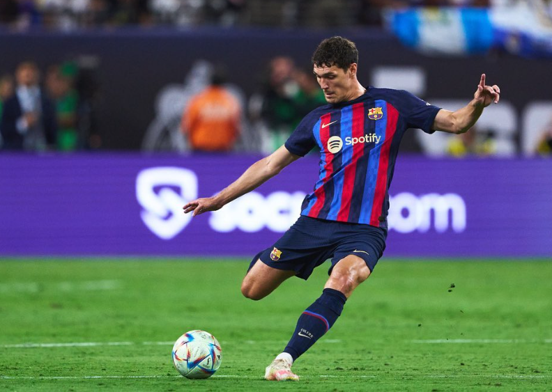 Al Nassr në kërkim të yllit nga Barcelona