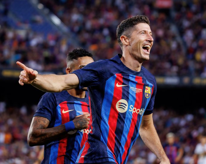 Lewandowski te Milan, Kane e zvendëson në Barca