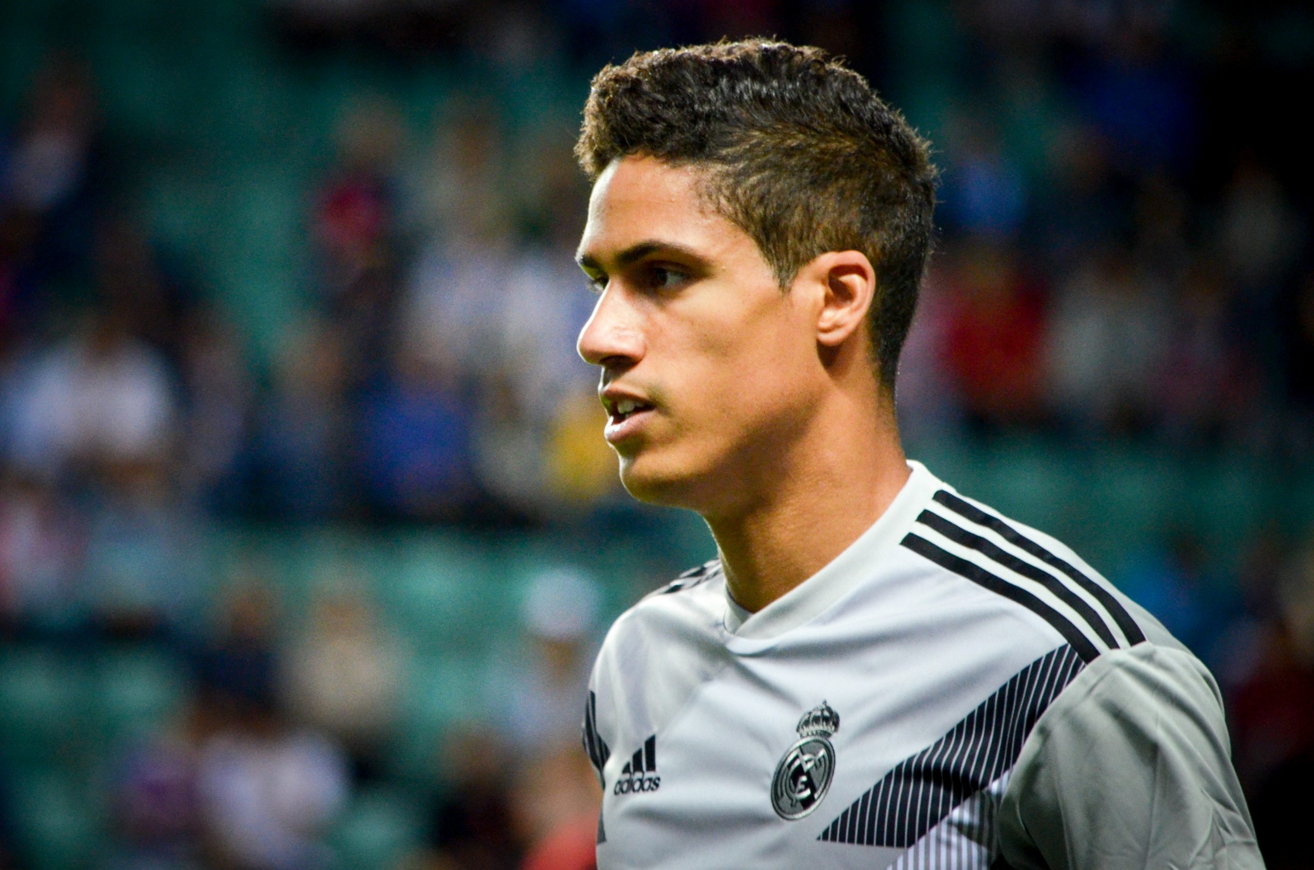 Raphael Varane dëshiron kthimin e tij në Real Madrid
