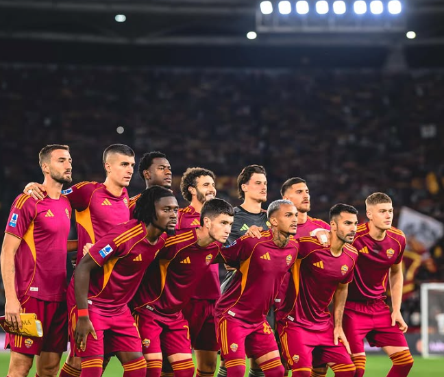 Roma tenton kryesinë e Serisë A, pas fitores me Udinese