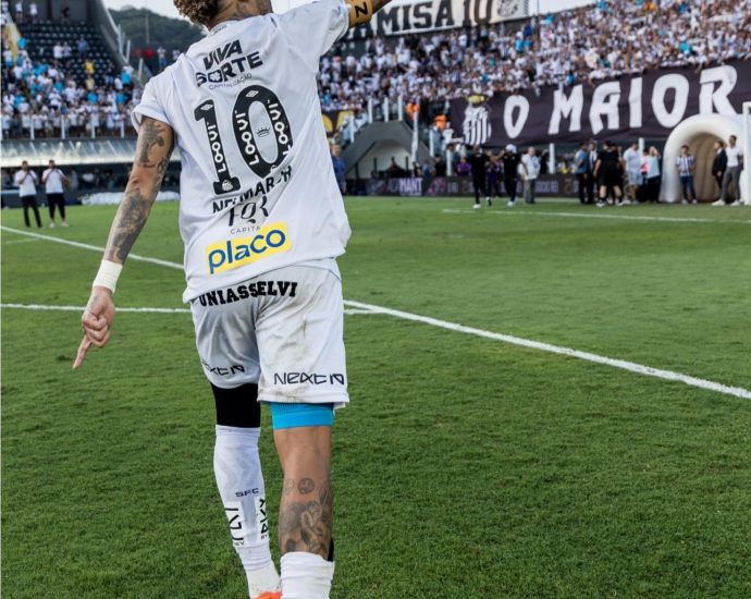 Neymar I gatshëm për të rinovuar me Santos