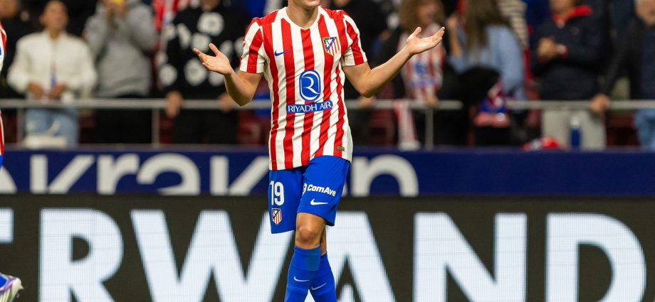 Qëndra e vëmëndjes te Julian Alvarez