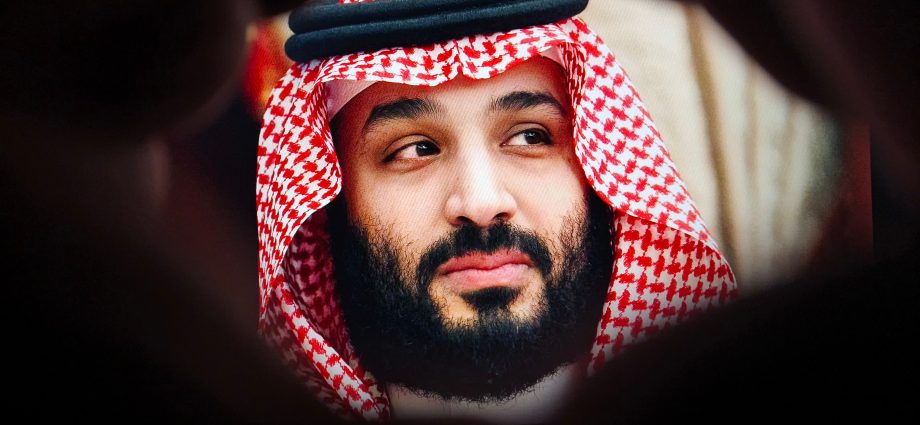 Arabët ofrojnë 10 miliard euro për blerjen e Barcelonës