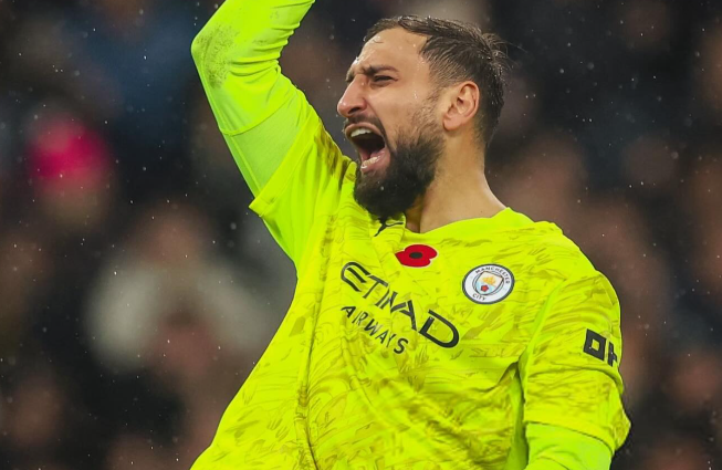 Donnaruma edhe një karton për të shkruar historinë në Premier Ligë