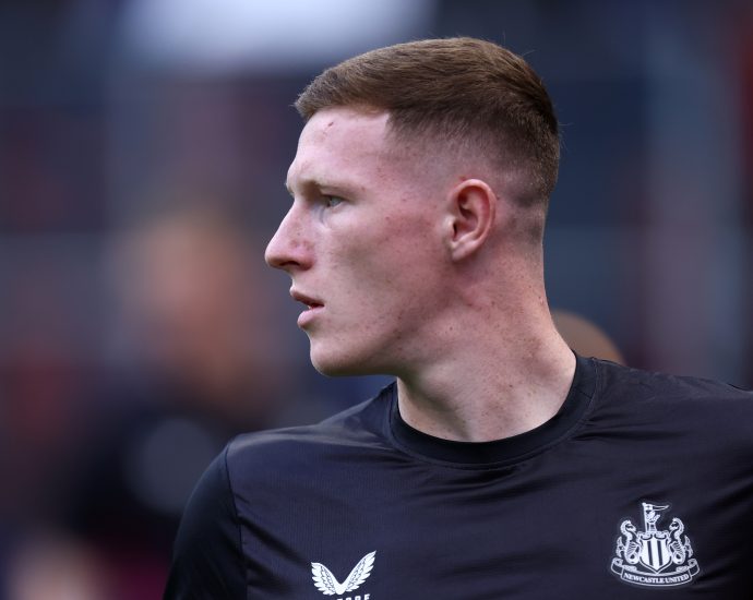 Mesfusha e United e gatshme me tre erma për përforcim