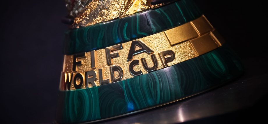 FIFA, propozon ndryshimin e rri ndeshja do te ketë katër pjesë