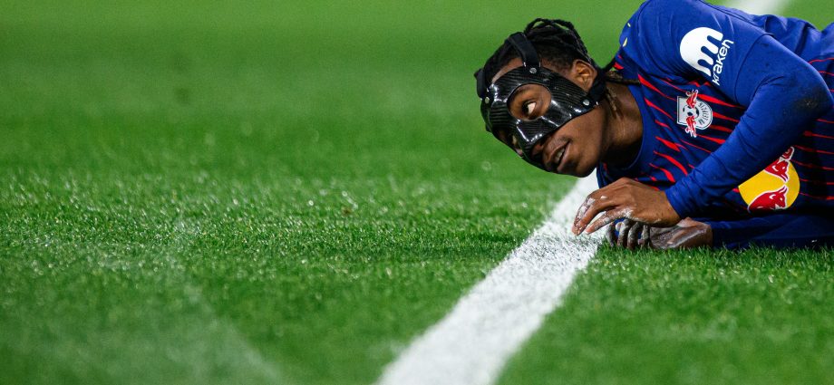 Sulmuesi që Hans Flick ka sugjeruar për Barcelonën