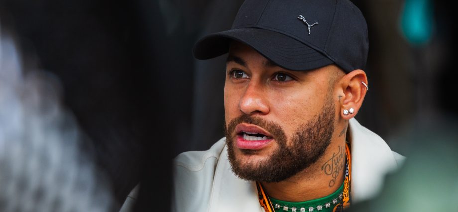 Barcelona është duke pritur transferimin e Neymar