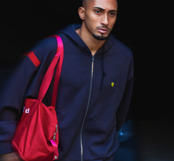 Barcelona tregohet e qartë për interesin e Arsenal ndaj Raphinhës